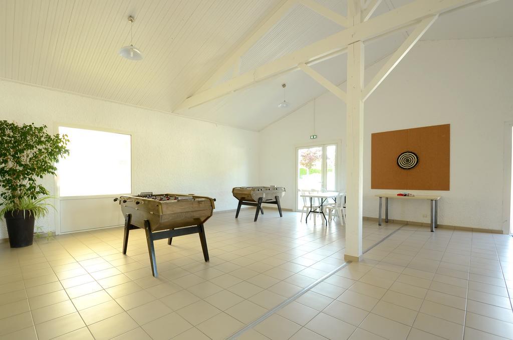 Village Vacances De Chantonnay Bagian luar foto