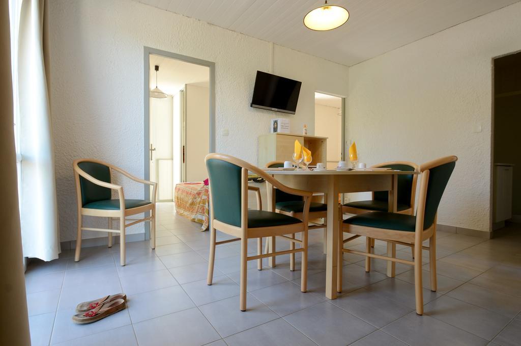 Village Vacances De Chantonnay Bagian luar foto
